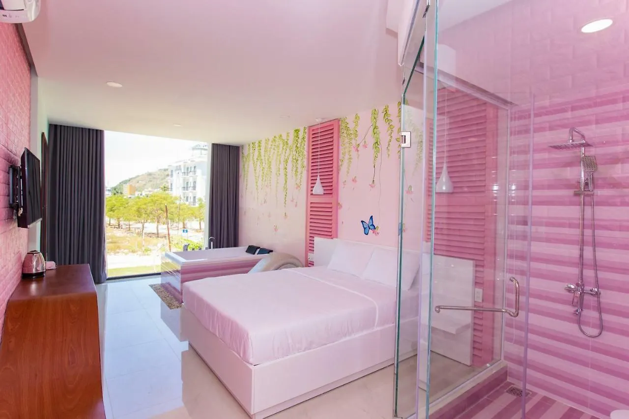 بيت الحب Romely Hotel نها ترانج